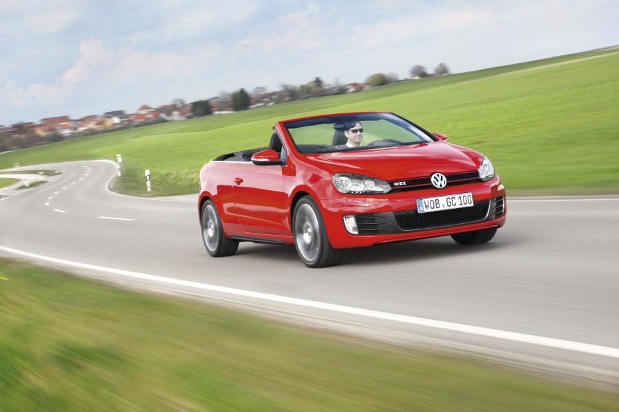  Volkswagen Golf GTi Cabrio 2012 года  (фото 40 из 61)